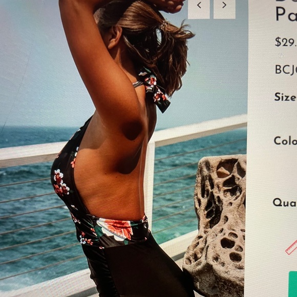 Beachsissi deep v neck flower print 1 pc. - Picture 3 of 3